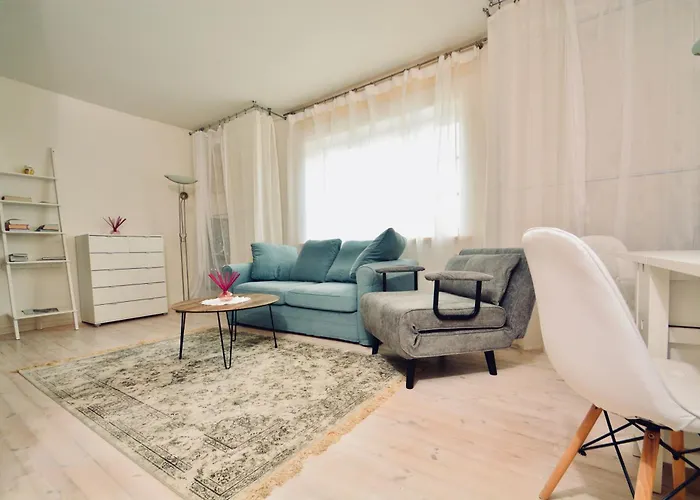 Lovely&cozy In Centre Of *